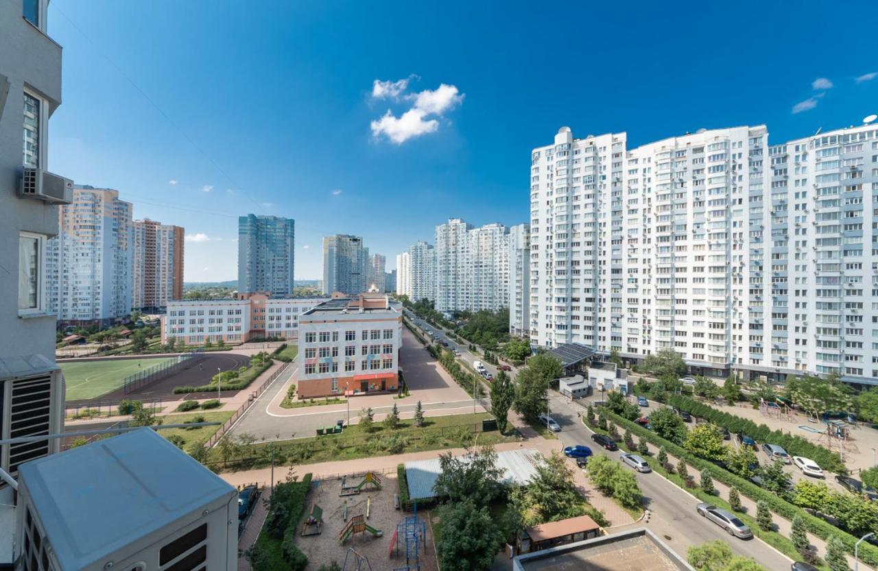 Большая 3 Комнатная На Осокорках Гмирі 2 Kiev Exteriör bild